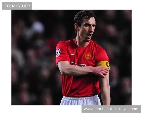 内维尔：利物浦仍有望欧冠资格，但犯错众多难回上季水平